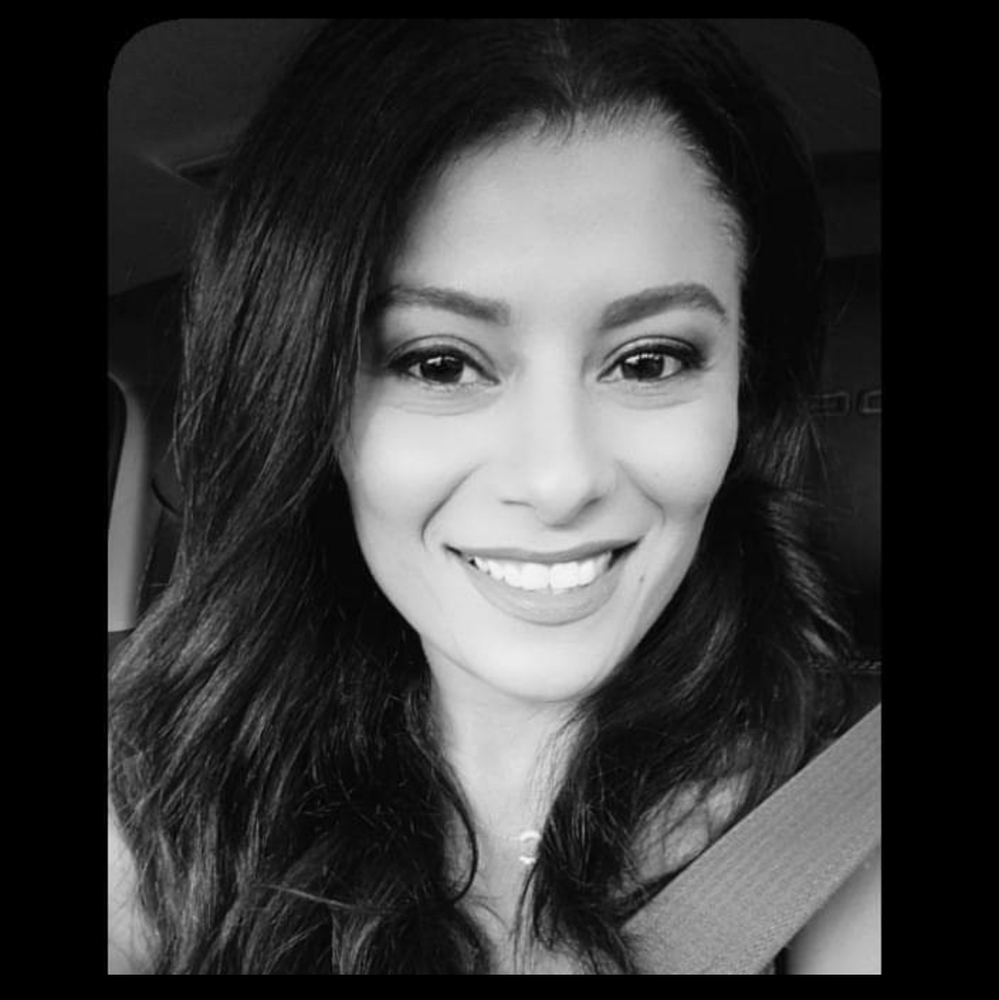 Meet your Posher, Cynthia